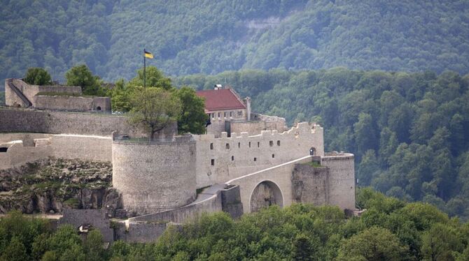 Die Festungsruine Hohenneuffen.  FOTO: PR