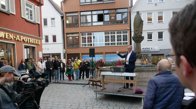Den »Wilhelm Hub« hatte Finanzbürgermeister Roland Wintzen am Mittwochabend feierlich als Kooperation zwischen Stadt und Hochsch