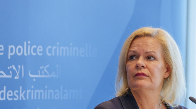 Verantwortlich für Deutschlands Sicherheit: Bundesinnenministerin Nancy Faeser (SPD).  FOTO: ARNOLD/DPA