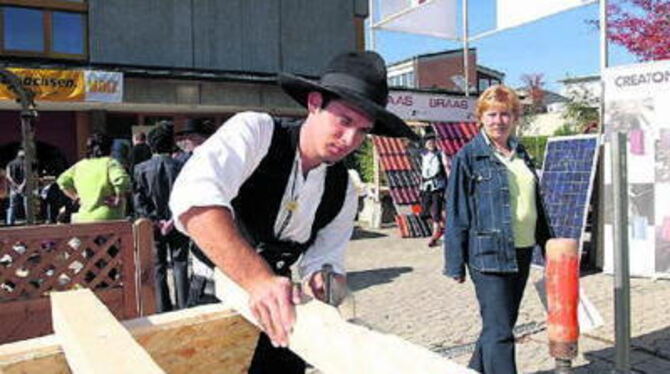 Handwerk, Handel und Gewerbe präsentierten sich gestern in Trochtelfingen in einer umfassenden Schau.
FOTO: BAIER