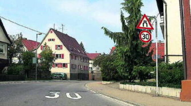 Teile der Ortsdurchfahrt in Gönningen sind mittlerweile auf Tempo 30 herabgestuft. FOTO: TRINKHAUS