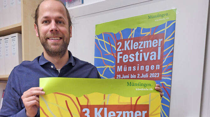 Kulturamtsleiter Yannik Krebs freut sich auf das 3. Klezmer Festival in Münsingen.