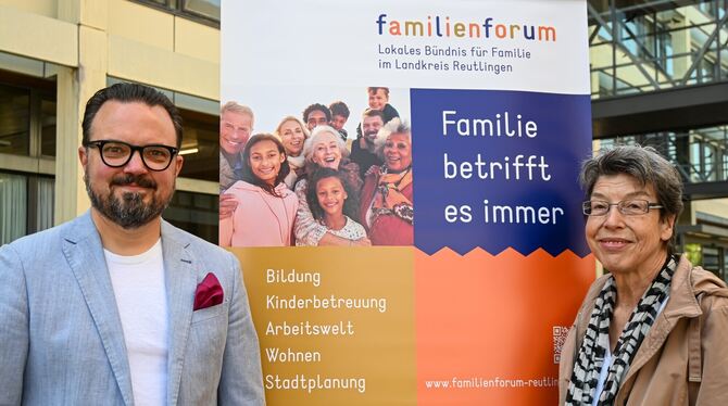 Susanne Stutzmann und Claus Mellinger vom Familienforum Reutlingen nehmen zum Tag der Familie die Lebensumstände von Familien in