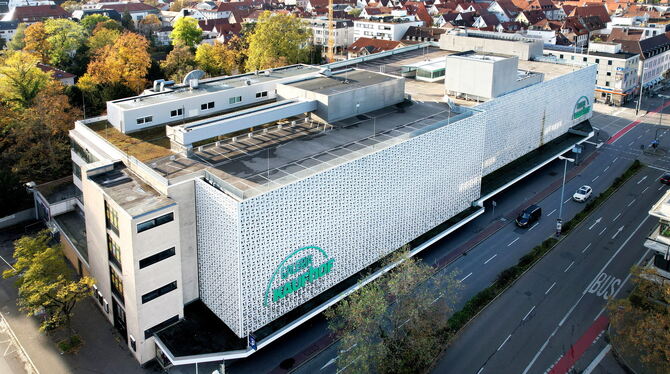 Reutlingens größter Ladenleerstand: Die Zwischennutzung des Kaufhof-Gebäudes sollte am 1. Juni beginnen. Daraus wird nun erstmal