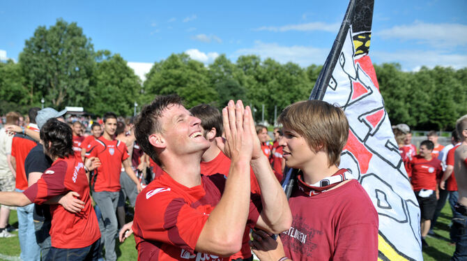 11. Juni 2011: Doppel-Torschütze Andreas Rill feiert den Verbleib des SSV Reutlingen in der Oberliga.