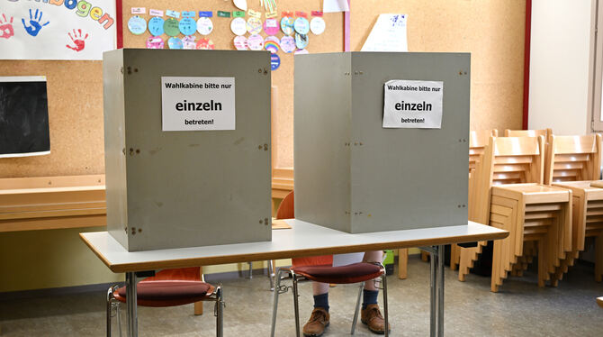 Keineswegs kopflos: Abstimmung im Betzinger Gemeindehaus.