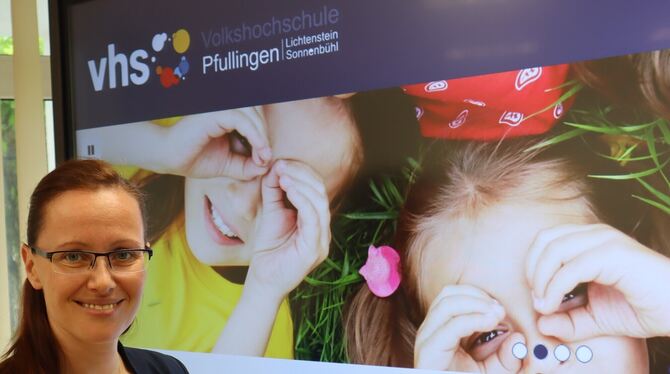 Dr. Anna-Victoria Bognár ist die neue stellvertretende Leiterin der Volkshochschule Pfullingen.