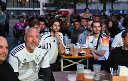 Die Fußball-EM hat begonnen: Auch in Reutlingen haben viele Fans gebannt den Auftakt verfolgt. 