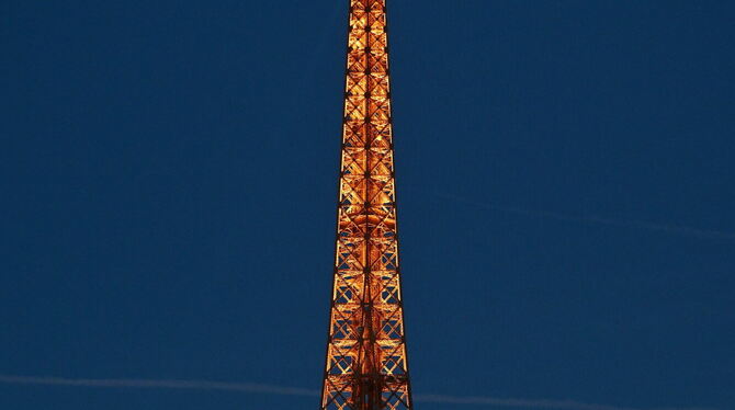 Der Eiffelturm, das Wahrzeichen von Paris, im Zeichen der olympischen Ringe: Die Vorfreude auf die Spiele ist groß. Angst vor An