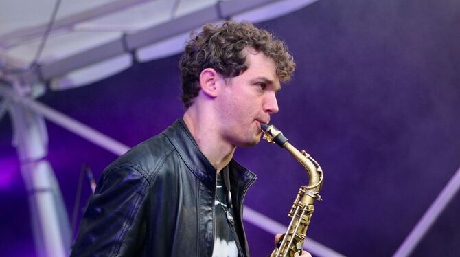 Der Dettinger Altsaxofonist Jakob Manz war unumstrittener Leader seiner Band.