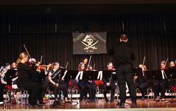 Das Orchester Musikschule Pliezhausen spielte im März 2024 nicht nur hervorragend, sondern bietet jungen Leuten auch die Chance 