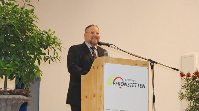 Manuel Maier stellte sich als einziger Bewerber als Bürgermeisterkandidat in Pfronstetten vor.