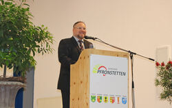 Manuel Maier stellte sich als einziger Bewerber als Bürgermeisterkandidat in Pfronstetten vor.