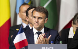  Emmanuel Macron, Präsident von Frankreich, hat nach der verlorenen Europawahl das Parlament aufgelöst und Neuwahlen angesetzt.