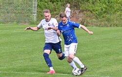 Nico Seiz (rechts) spielt mit dem VfL Pfullingen in der ersten WFV-Pokalrunde beim VfL Nagold. 