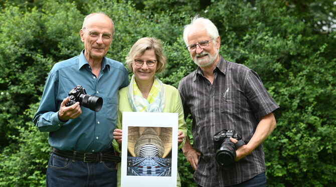 Drei Gesichter des Photoclub Reutlingen, die bei Wettbewerben erfolgreich gewesen sind (von links): Martin Hust, Elisabeth Schmi