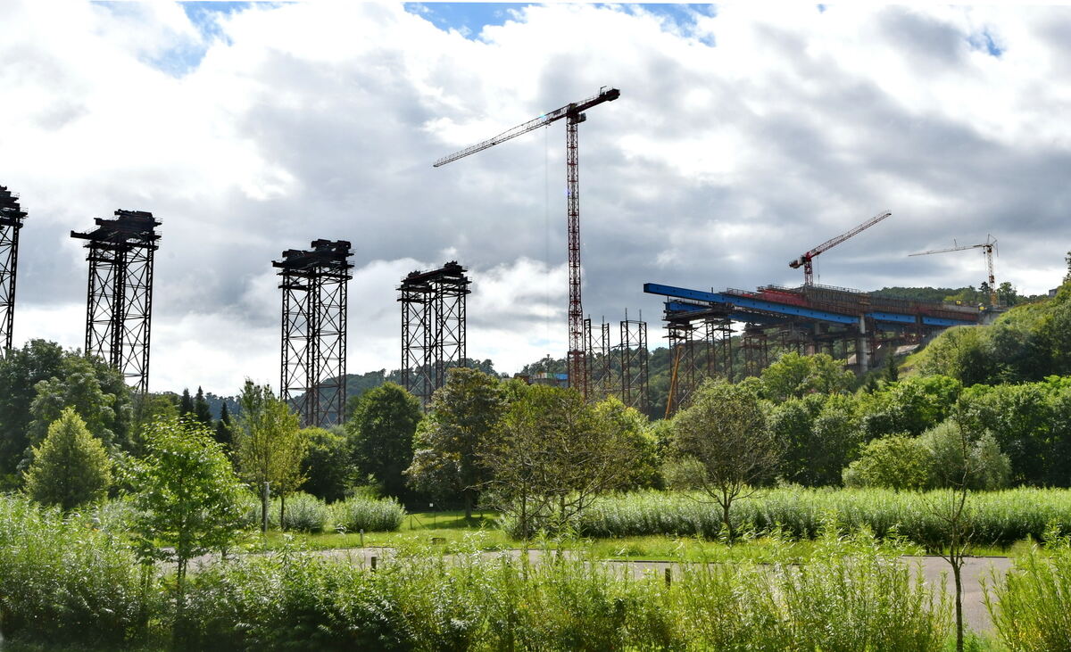 Brückenschlag aus westlicher Richtung vom Neckartal aus betrachet FOTO MEYER