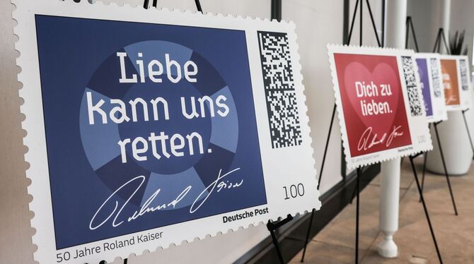 Sänger Roland Kaiser stellt neue Briefmarken vor