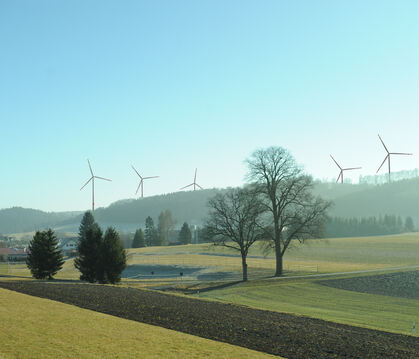 Der Windpark Gomadingen als Fotomontage von Kohlstetten aus gesehen.  GRAFIK: RES