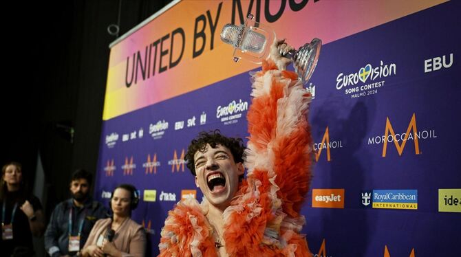 ESC-Gewinner Nemo holt den Wettbewerb 2025 in die Schweiz