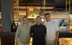 Die beiden Brüder Marcel (links) und Pascal Jehler (rechts) schmeißen das Tübinger Restaurant "1821". Sander Torney ist einer de