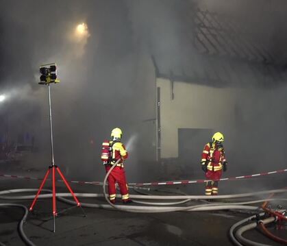 Haus in Metzingen-Neuhausen wird von Feuer zerstört