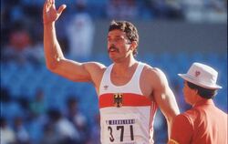 Jürgen Hingsen erlebte in Seoul 1988 beim Start sein »Waterloo«.  FOTO: WITTERS