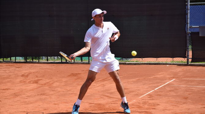 Kürzlich im Wimbledon-Halbfinale, nun in der Runde der letzten acht bei den Metzingen Open: der Franzose Theo Papamalamis