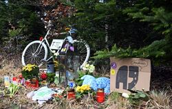Gedenkstelle für bei Unfall gestorbenen Radaktivisten