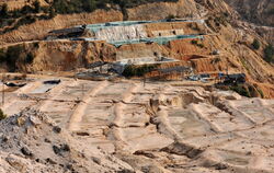 Ein Tagebau in China, in dem Seltene Erden gefördert werden – oft ohne Rücksicht auf Umweltschutz und Umweltstandards.  FOTO: DP