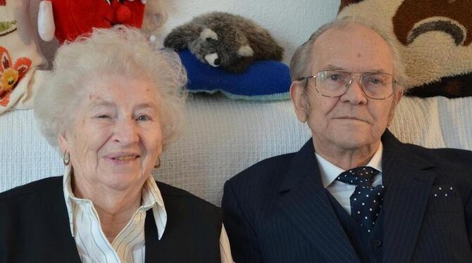 Freuen sich auf das Fest mit ihren Kindern heute: Erika und Franz Jasny. GEA-FOTO: SAUTTER