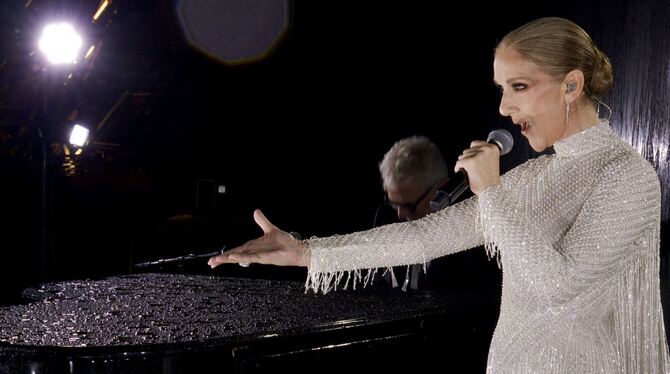 Céline Dion bei der Eröffnungsfeier der Olympischen Sommerspiele