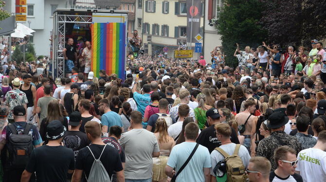 Bei der Beatparade platzt das beschauliche Empfingen fast aus allen Nähten. FOTO: MEYER