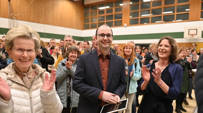 Nicht mehr Lehrer in Kusterdingen, sondern Rathauschef in Ofterdingen: Simon Wagner. FOTO: MEYER