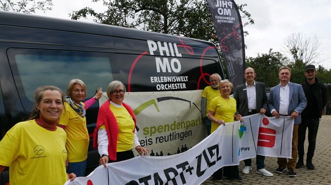 Von links: Charlotte Fliedner, Angelika Mehnert, Christiane Koester-Wagner, Eberhard Schwille Dr. Barbara Dürr (alle Spendenparl