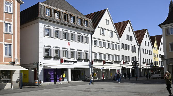 Das Breuninger-Gebäude am Reutlinger Marktplatz: Ende November gehen hier erstmal die Lichter aus.