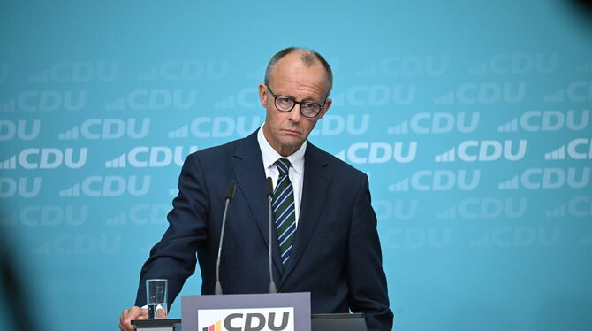 Seine erste Reise als offizieller Kanzlerkandidat der Union wird CDU-Chef Friedrich Merz nach Brüssel führen. Thema: Verbrenner-