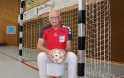 Mister Handball Helmut Gekeler begann sein Engagement im Tor des TSV Oberhausen. 