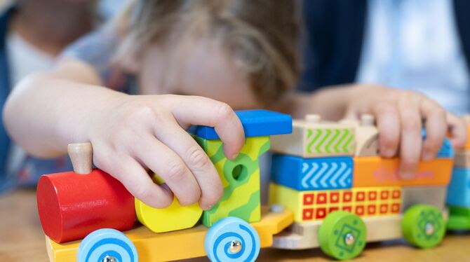 Manchen Eltern ist das Besuchsgeld für Kindertageseinrichtungen in Reutlingen zu hoch.