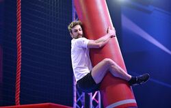 Heikles Hindernis: Benjamin Grams aus Reutlingen in seinem Vorrunden-Lauf bei "Ninja Warrior Germany".