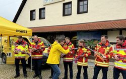 Retten, löschen, bergen, singen. Die Metzinger Feuerwehr mit ihrem Kommandanten Hartmut Holder (Zweiter von links) entzündete so