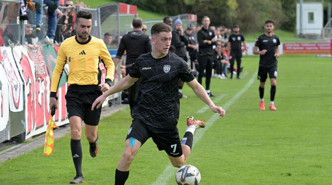 Rettet mit seinem Treffer den Punkt für den SSV Reutlingen: Jonas Meiser.