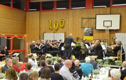 Der Belsener Posauenchor feierte am Wochenende sei 100-jähriges Bestehen mit einem ausgedehnten Konzertabend.