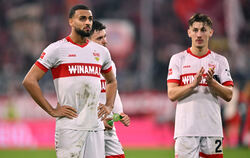 Enttäuschte Mienen beim VfB Stuttgart nach dem Spielende in der Allianz Arena.