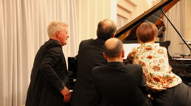 Götz Schumacher, Andreas Grau, Domingos Costa und Yseult Jost (von links) im Reutlinger Spitalhofsaal.