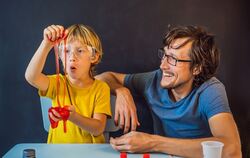 Wissenswertes erleben und ausprobieren macht Groß und Klein Freude.  FOTO: PR