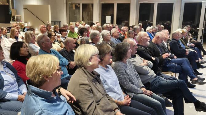 Die Veranstaltung der Stiftung »Zeit für Menschen« im Saal des Kulturhauses Klosterkirche war mit über 100 Gästen gut besucht.