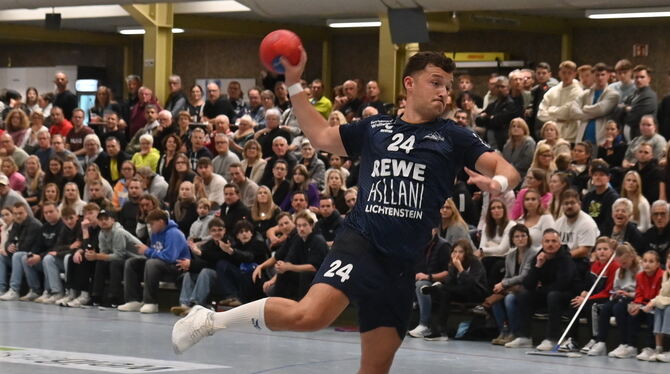 Pfeilschnell beim Konterspiel der SG Ober-/Unterhausen: Benedict Greve. FOTO: MEYER