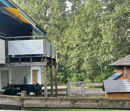 In diesem Garten ließ im Sommer der Eindringling seine Handschuhe liegen.