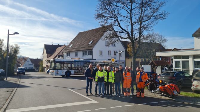 Jahrelang eine Holperpiste, jetzt wieder schön glatt: die Würtinger Ortsdurchfahrt, die mehr als ein Jahr lang Baustelle war.